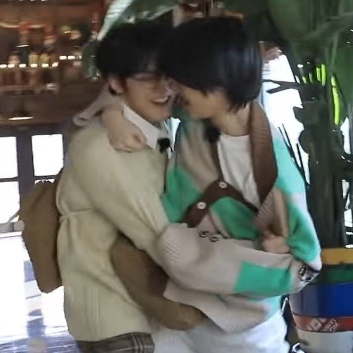 hyukaproo's tweet photo. Au Yeongyu / mi ex (novio!)

Donde Yeonjun y Beomgyu siempre terminan y regresan pero esta vez no será así aunque Yeonjun cree que sí, es por eso que hará de todo (a su manera) para volver con Beomgyu después de haber cometido un error https://t.co/u8Ckd35wju