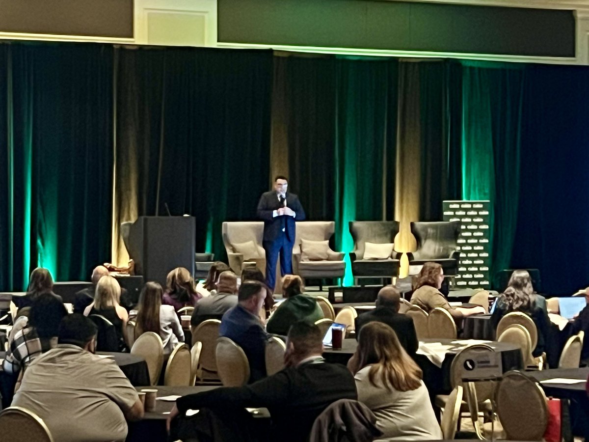 CALSAfamilia's tweet photo. 👏🏻 An amazing start to day 2 of #CALSAFOR2024 learning is underway! Thank you @RRodriguezPhD for sharing your knowledge with our attendees! #calsafamilia #EducationForAll #ProfessionalDevelopment https://t.co/FhLELjx59j