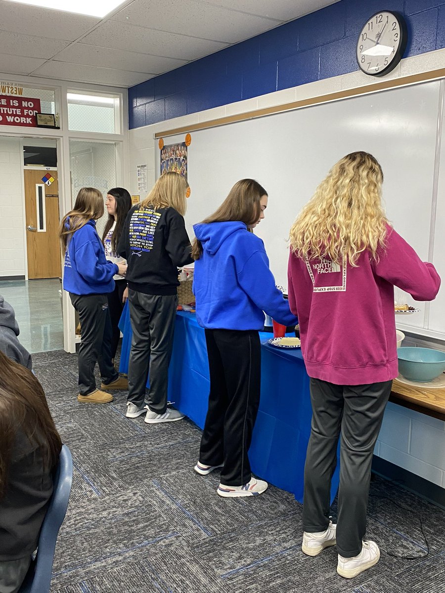 girls_westwood's tweet photo. We are ready for the conference championship game in Ida Grove tonight!! Game time 5:00 pm. Thank you parents for a delicious brunch again!! We appreciate everything you do! Let’s go Rebels! 💙💛🏀@WCSDRebels https://t.co/4sJZ47Evv5