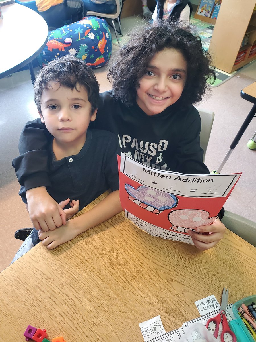 Sim1ee1's tweet photo. Who says Math isn't fun? Not these buddies @DoneganBASD 
Thanks Ms. Rodriguez for the great opportunity @BethlehemAreaSD https://t.co/dx0aeU0L2Q