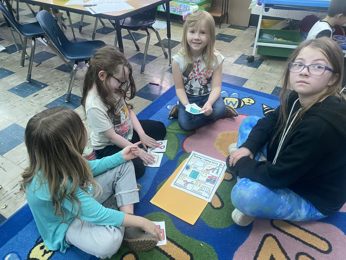 4th and 5th grade Bobcat leaders helped our counselor Mrs. Pratt with Kindergarten and first grade students by playing games about sharing and taking turns.  Way to be role models!