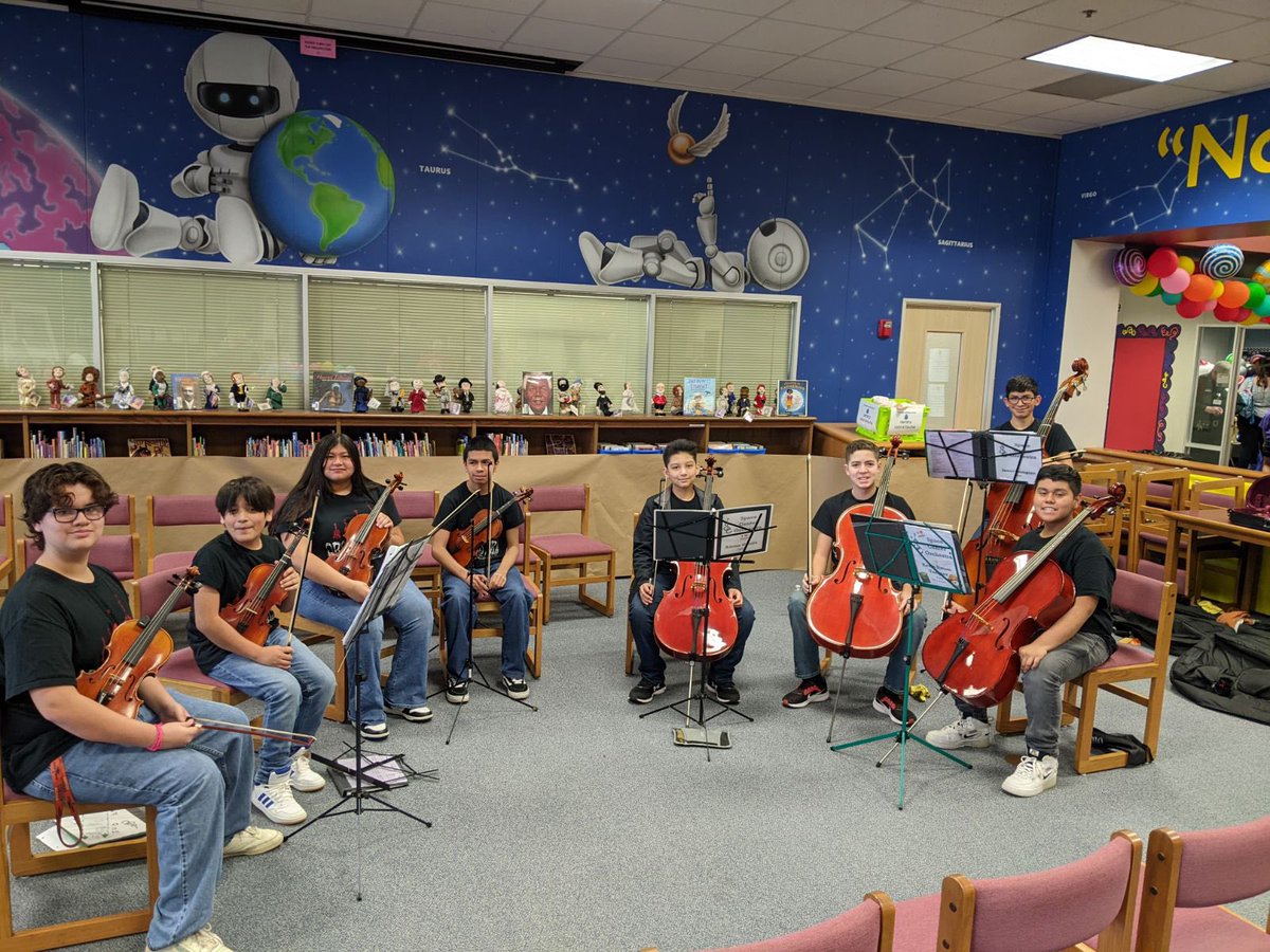 SCIS_Orch's tweet photo. Check out this student-led ensemble playing in the @FalconPassElem Carnival! So proud!! 🤩 @SCIS_CCISD @CCISD_VPA @ClearCreekISD https://t.co/CLk8JdcwUJ