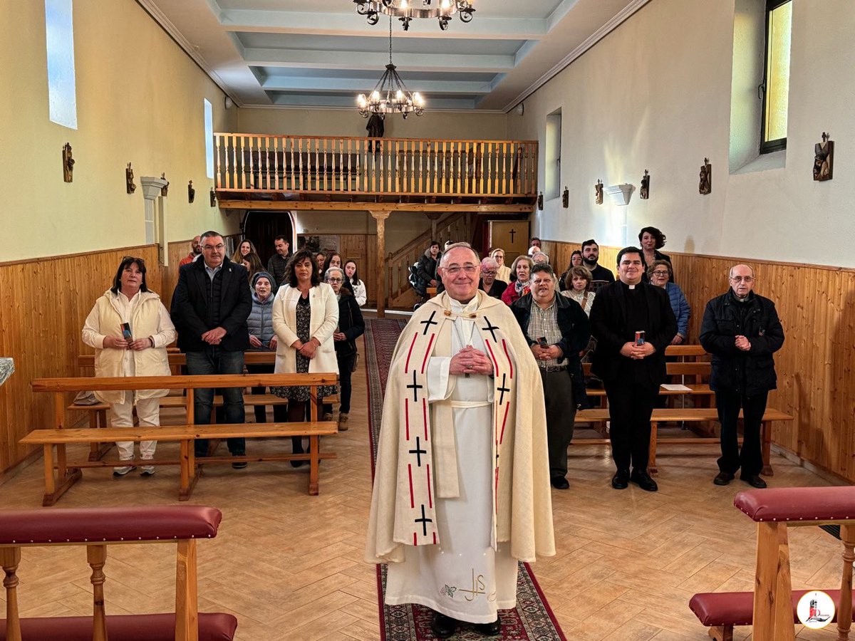 IglesiaEnLeon's tweet photo. ✝️ #VisitaPastoral - 🛐 Arciprestazgo #VirgenDelCamino: #UnidadPastoral de Lorenzana

👉🏼 Nuestro Obispo el P. @cmfluisangel ha visitado esta tarde la ⛪️ #Parroquia de San Román, de Pobladura del Bernesga. https://t.co/JtWge2y6X1