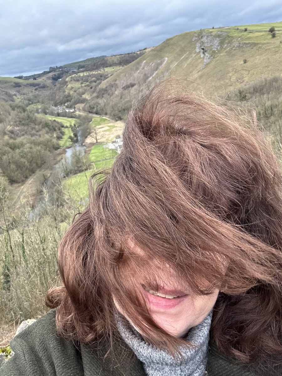 JulieRyanEvents's tweet photo. Bit breezy here #monsaltrail https://t.co/MQjIzQRsHR