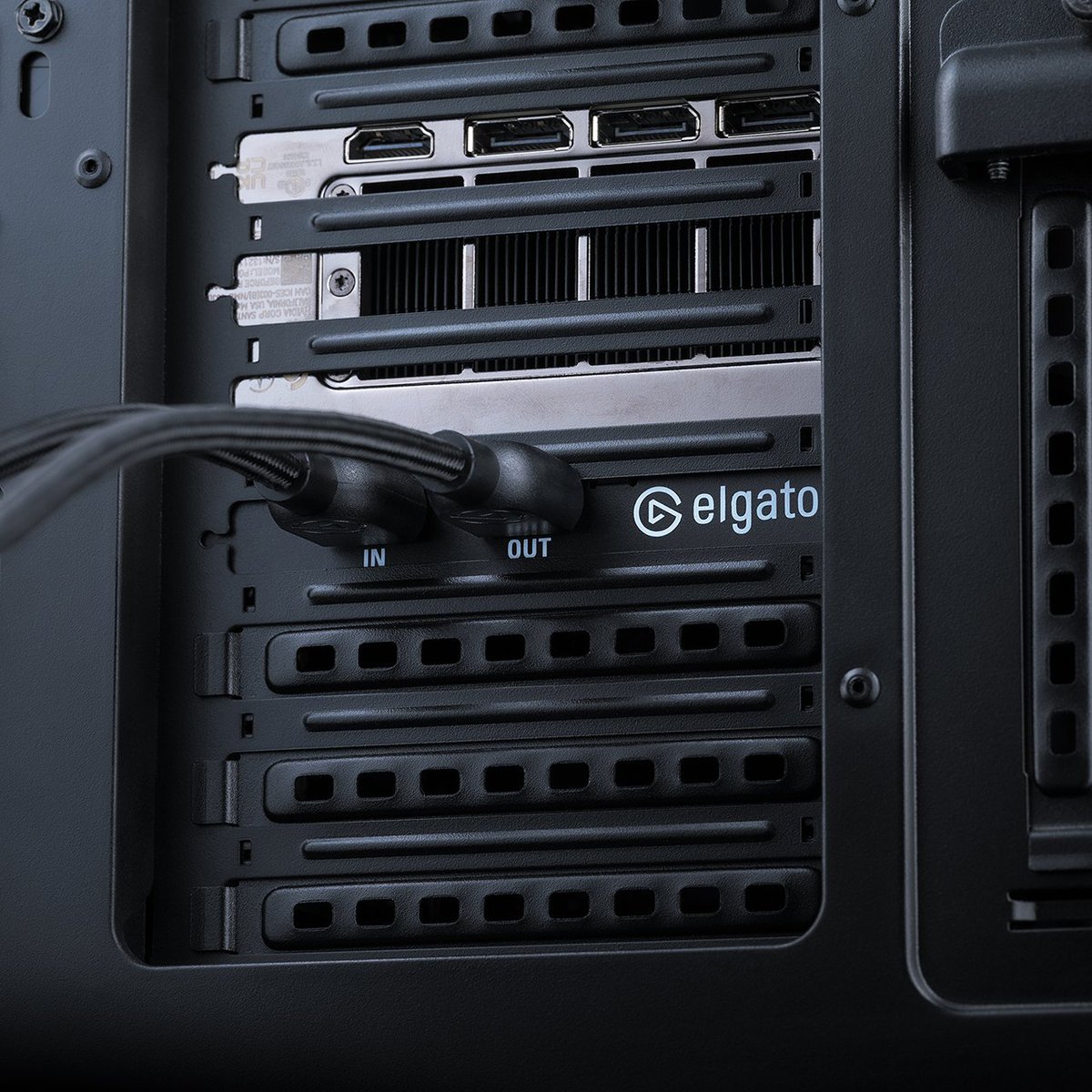 elgato's tweet photo. 4K 240Hz HDR passthrough with 1080p240 HDR capture.

Dual PC creators, meet 4K Pro.

🛒: https://t.co/yNPbis88A9 https://t.co/Dwcjv1BP9S