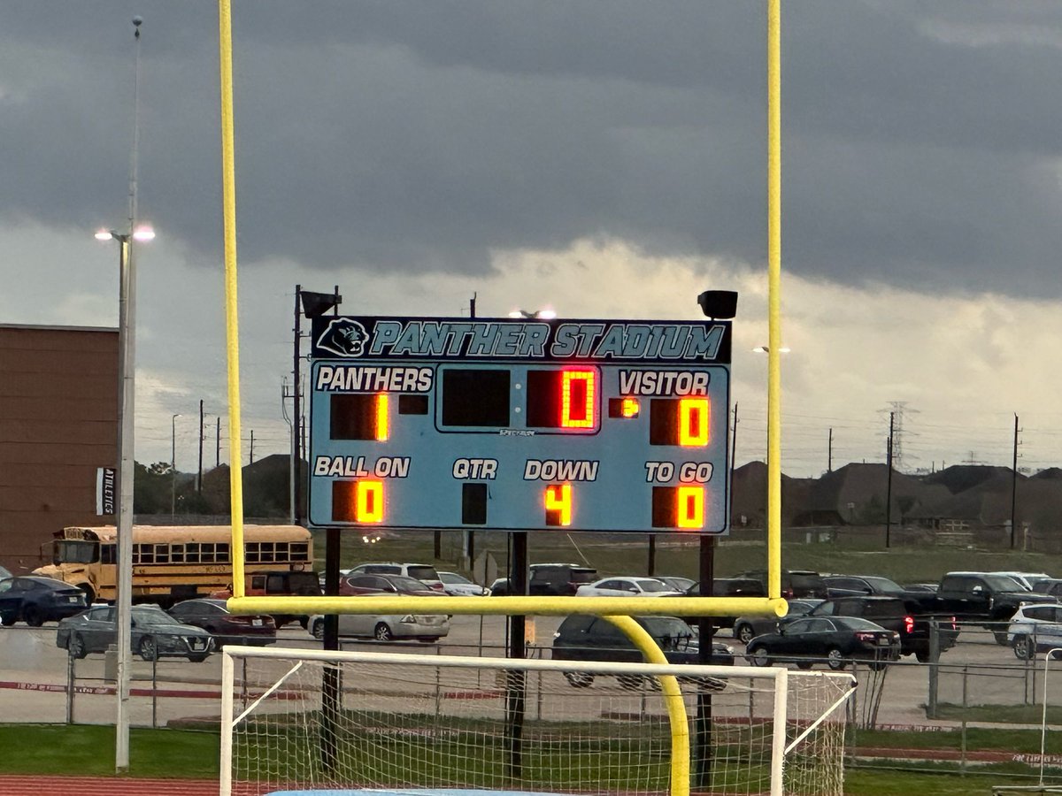 Last night our JV B Women’s Soccer team beat Cinco Ranch in a close game! Way to go @paetow_wsoccer! #PantherProud