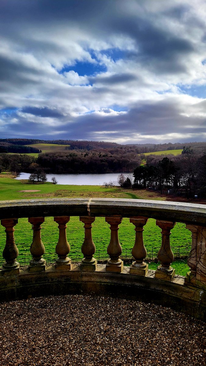 SarahBeddow1's tweet photo. A visit to West Yorkshire, including Harewood House and Otley @adebeddow https://t.co/JvGEdlYH60