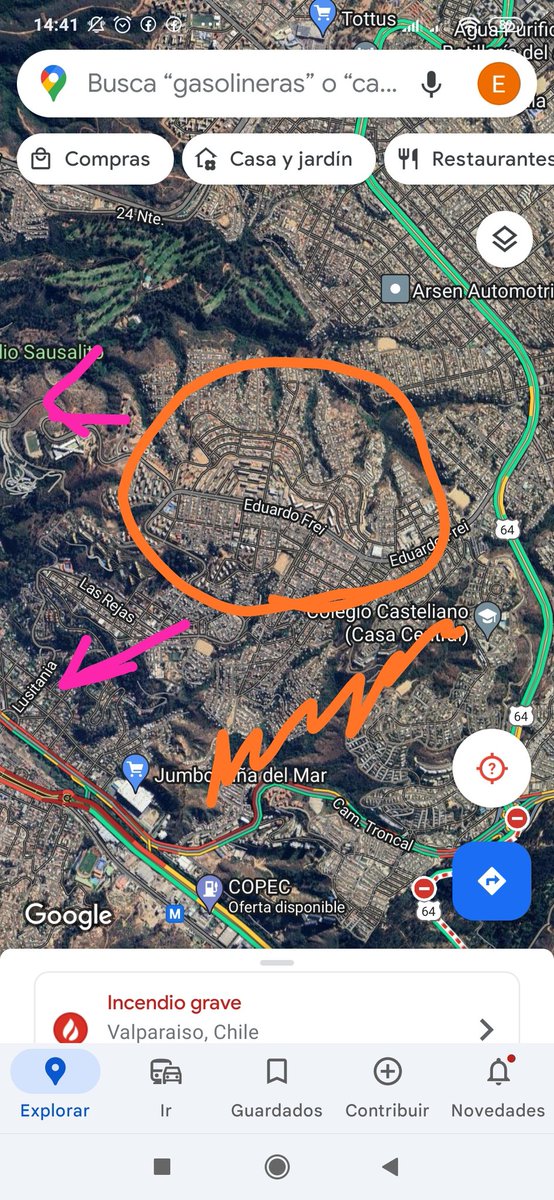 edo_isc's tweet photo. Ahora se pide evacuar Miraflores Alto, que es, más o menos, toda la zona marcada. 

El fuego está vivo en la quebrada marcada en naranjo. 

Evacuar hacia el Sausalito o hacia el plan. Evitar ir hacia el este, donde hay otros focos. https://t.co/if2PVA2KBO