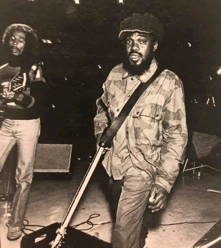 Iya_Livity's tweet photo. Bob Marley &amp; The Wailers - Stir It Up 

📽: https://t.co/xb9ilSG0FN https://t.co/74P3PEEQfF