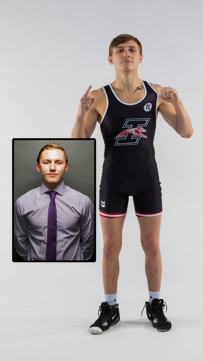 FRESHMAN YEAR ➡️ SENIOR YEAR

Pleasure having Nick on the squad all these years! <a href="/NVaranelli/">Nick Varanelli</a> 

#HoundsWrestling #AlphaDogs #OffTheChain