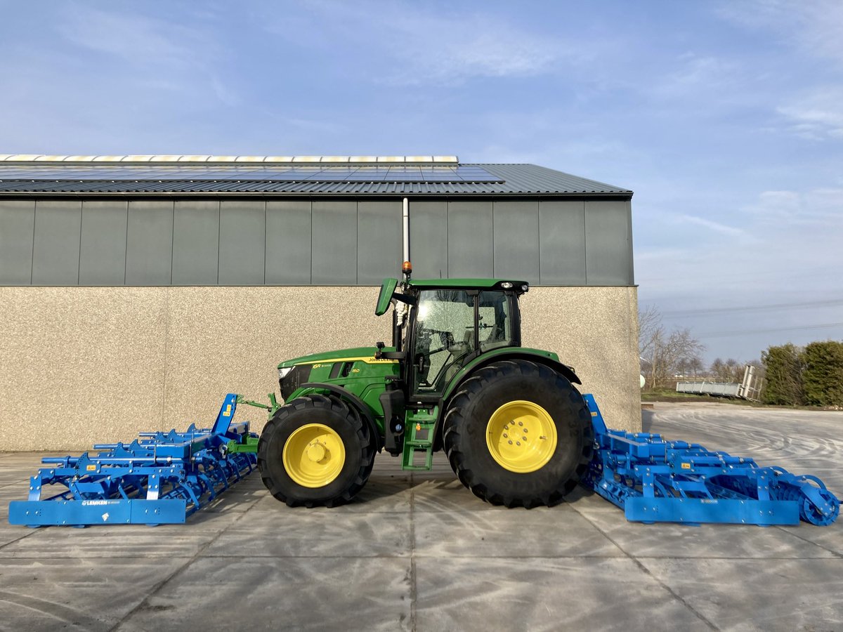 Prachtig werk geleverd door werkplaats Dronten <a href="/GroeNoordAgTurf/">GroeNoord</a> 
Van 3x1,5 mtr <a href="/Lemken/">Jen Lemieux</a> Kompaktor delen een front - en Achter 4,5 mtr combi gemaakt 👌