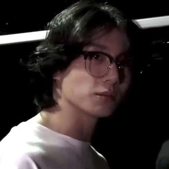 2kooliet's tweet photo. #jikookau abo —  colapso ✦

jeongguk é contratado para desaparecer com o filho de um dos CEO's mais conhecidos do estado, mas ele não imaginava que seu coração bateria mais forte ao ver seu alvo pela primeira vez https://t.co/zgB9XA8KCy