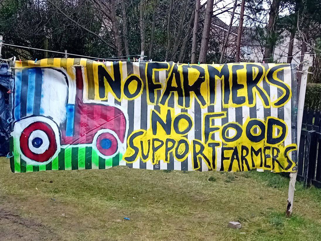 Scotland, UK 🇬🇧 🏴󠁧󠁢󠁳󠁣󠁴󠁿 
With increased protests by farmers all across Europe, Scotland shows it's support. We will stand against any Globalist agenda and continue to support our people.
>M.C
#BigTractor #SupportFarmers #NoFarmersNoFood #SupportOurFarmers