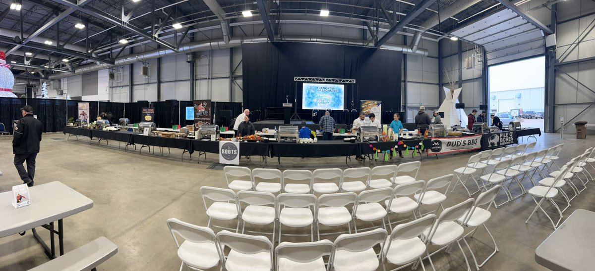 The chefs are finishing their setup & we’ll be ready to go at 12 noon when the 2nd Annual Chili Cook Off at @FROST_ReginaSk begins. Come join us, enjoy some fantastic chili & help support the @ReginaFoodBank & #ChiliForChildren