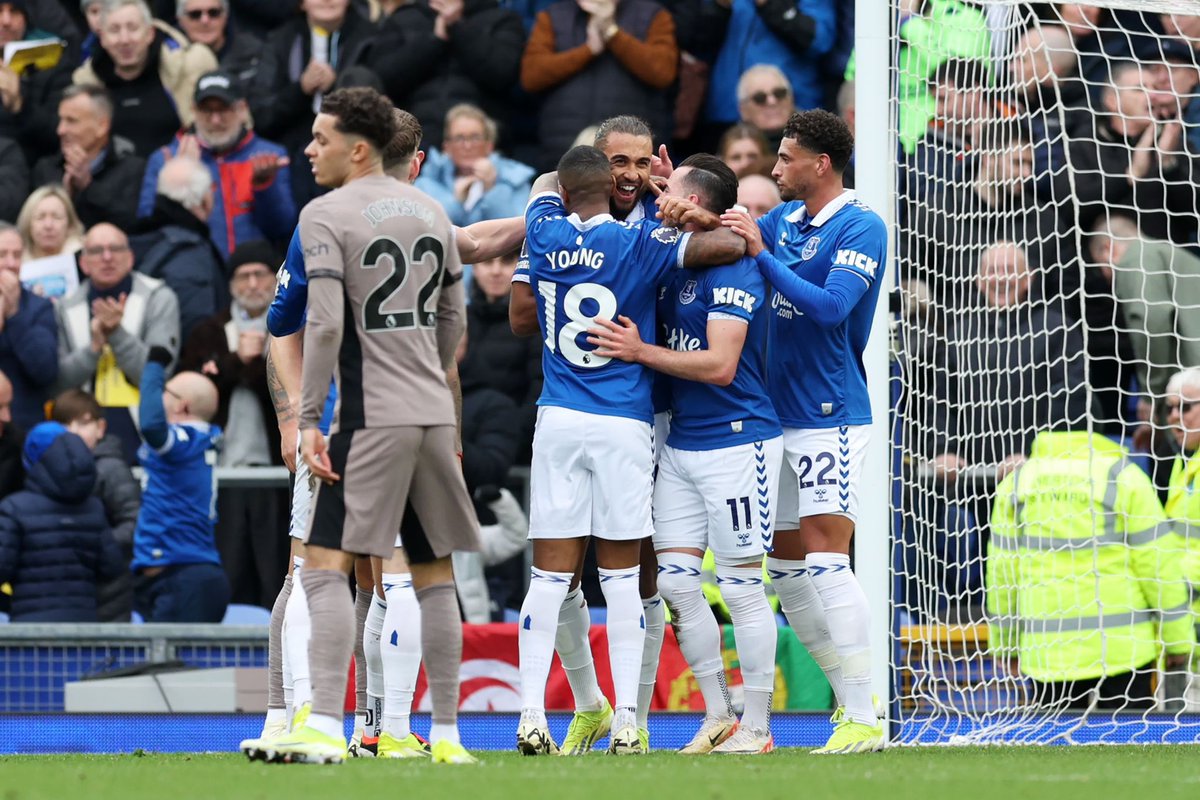 Dug deep!! Nice to be enjoying football at goodison again…100 PL appearances after a difficult couple years. Grateful. 💙🙌🏽 see you next week 💪🏽