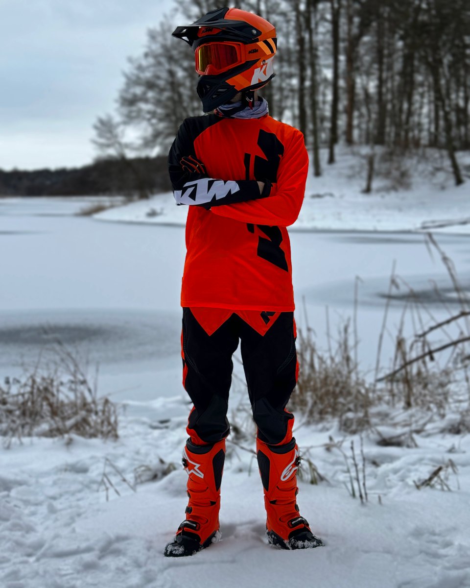 STS_MXG's tweet photo. ❄️❄️❄️
#Motocross #ReadyToRace #KTM #MX #mxgear #gear #gearfetish #mxgearfetish #gearboy #gearhead #gay https://t.co/iZerJRPhNh