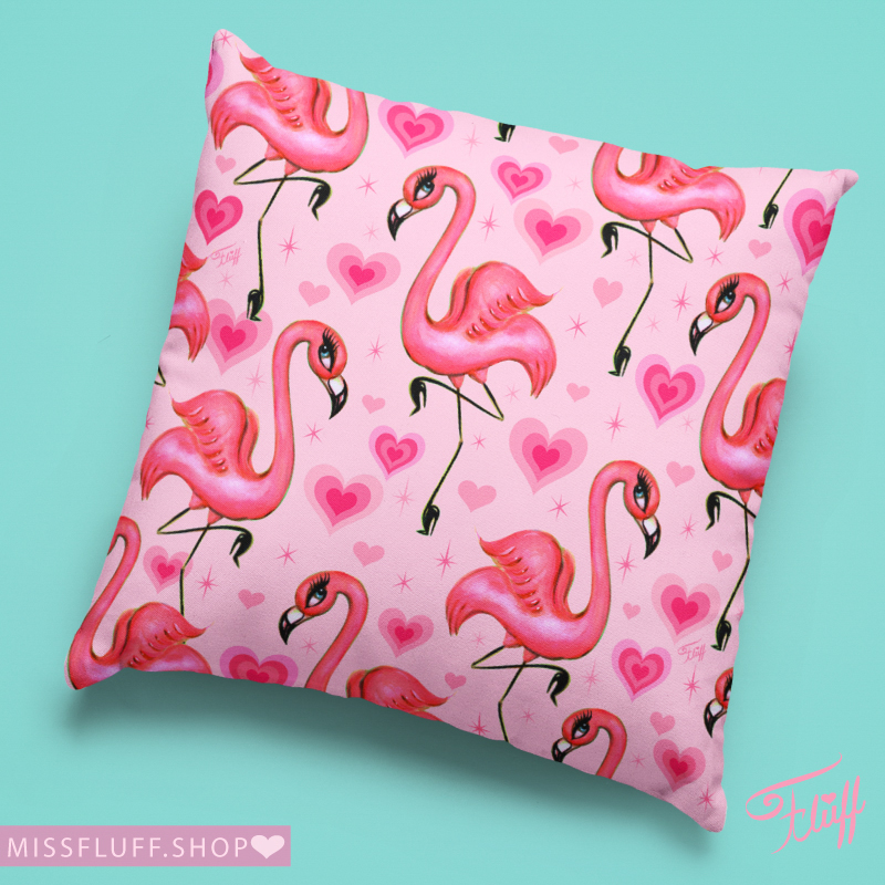 ❤️ Flamingos & Hearts ❤️ Cute new Decor Pillows! Beautiful, bright colors on a linen feel fabric. Perfect for your vintage inspired decor! 💋
missfluff.shop/collections/pi…

#flamingos #flamingolove #VintageVibes #palmspringsart #palmspringsstyle