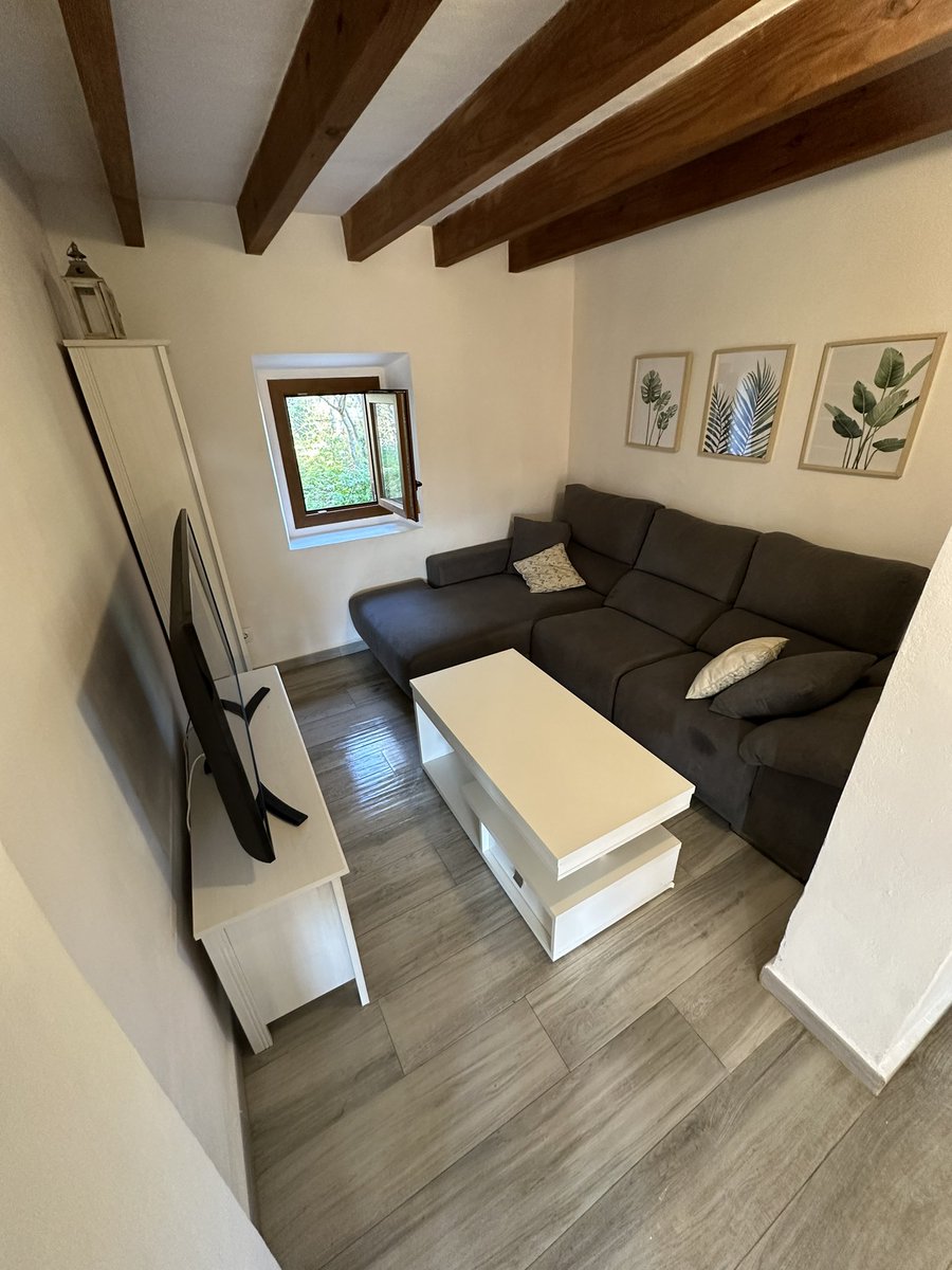 fran_inv's tweet photo. Acabo de recoger las llaves de esta magnífica casita en Santanyi. 🏡

- Alquiler 600€. 
- Gastos 130€. 

La alquile sin visitarla. Sabía que era un chollo sin verla. 

Puede que pruebe por primera vez de realquilarla. Un rent to rent. 💰

Iré compartiendo la experiencia. https://t.co/SEc78IAE79