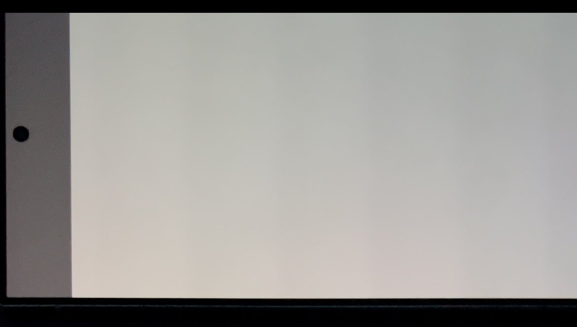 TheDavidSour's tweet photo. @WorkaholicDavid Is this normal or can it be fixed with an update? Somehow it looks strange. 

I played this video. 

https://t.co/BlRN7pBCPo https://t.co/XFORdzyX0S