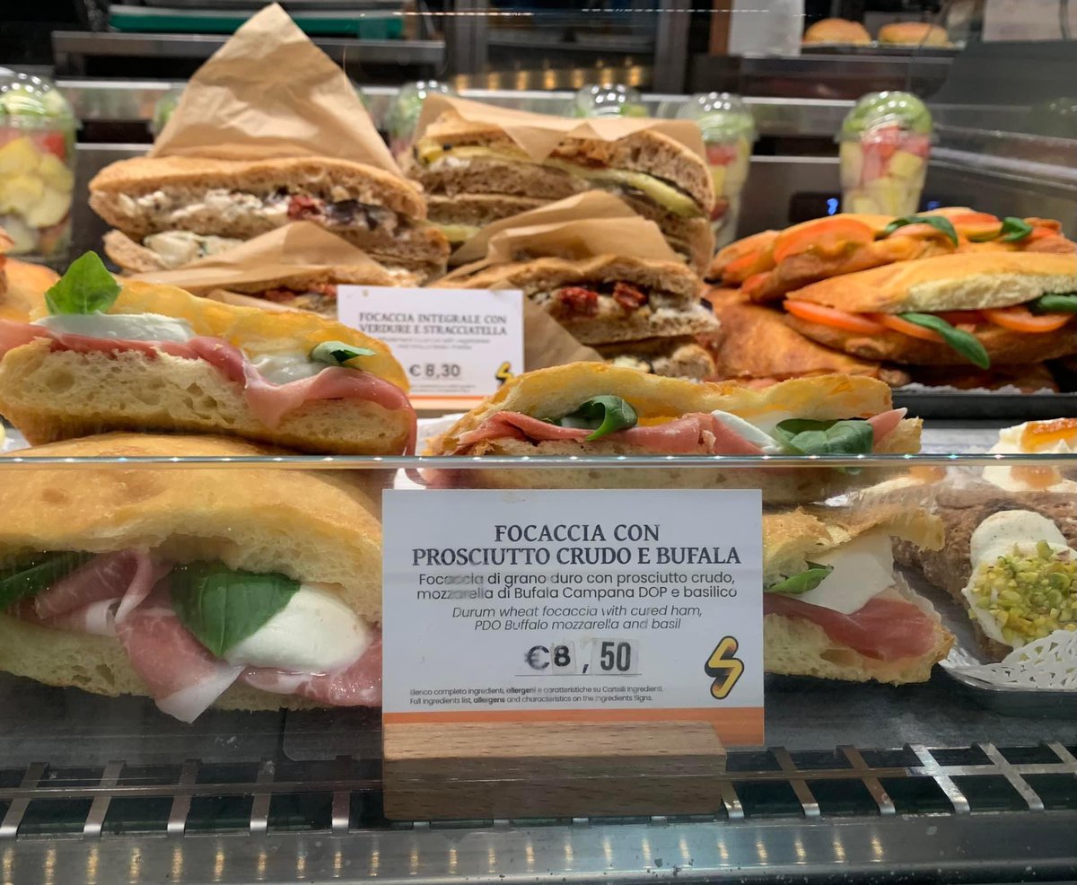 Luisa 🇮🇹🇮🇹❤️🖤🐶🐾 tweet media