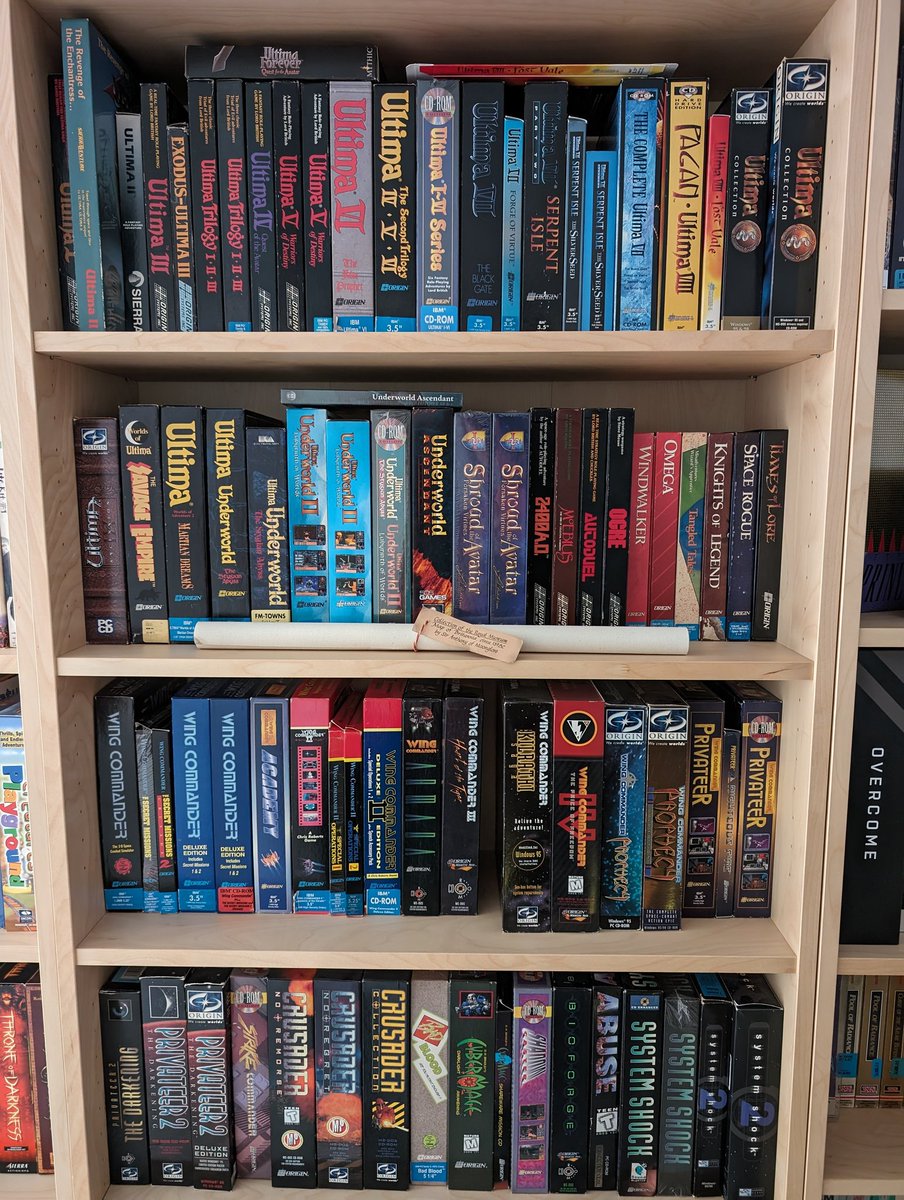 dancingcrab's tweet image. Newer shot of my #OriginSystems stuff.

#bigboxPCgames #PCgaming #DOSgaming #retrogaming