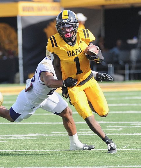 #AGTG After a great conversation with @CoachRossWill I’m blessed to announce that I’ve received an offer from THE University of Arkansas at Pine Bluff⚫️🟡🦁 #RestoreThePride @EarlGill10 @ballcoachcfhs @LDixon_