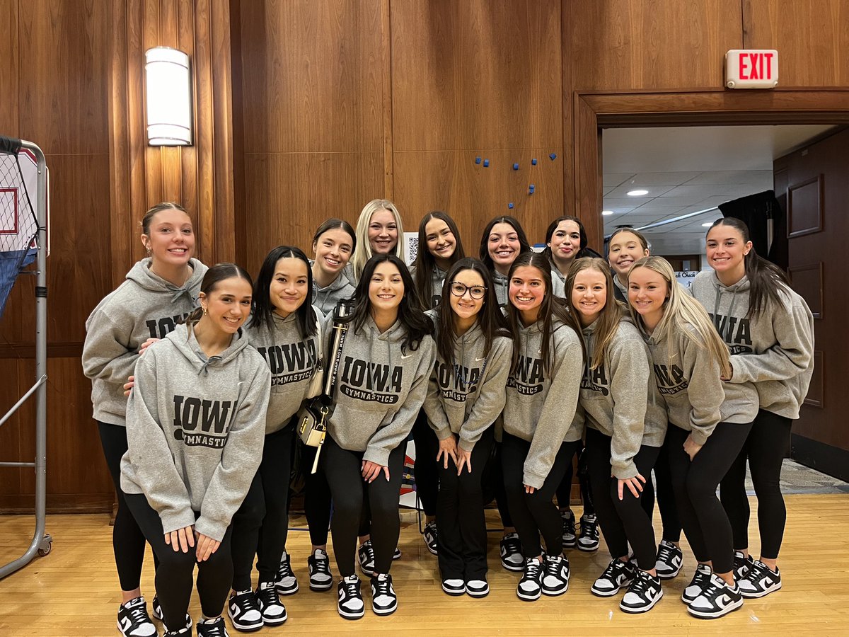 IowaGymnastics's tweet photo. Today: Dancing for a cure💃
Tomorrow: Flipping for a cure🤸‍♀️

@UIchildrens x #Hawkeyes https://t.co/TKvqT0G8R9