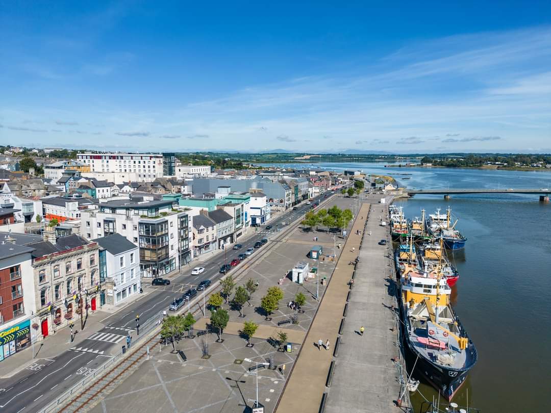 visitwexford's tweet photo. Great result for County Wexford 🙌

Switcher,ie ranked Wexford Town in their runner up spot for "Best Places to Shop and Eat", taking home 4th in the overall category for "Ireland’s Best Towns for Work-Life Balance," 😍
#visitwexford https://t.co/KhJF3GXYPb