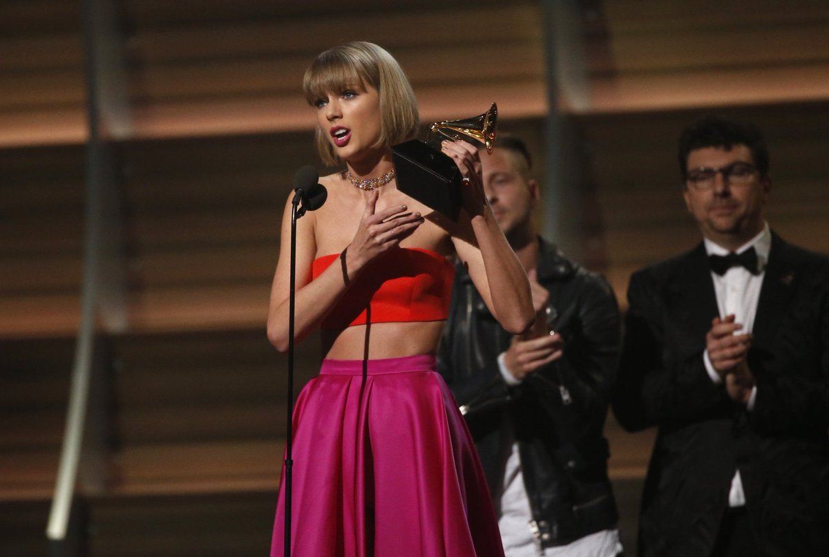 Every Taylor Swift acceptance speeches at the Grammys over the years, a thread: