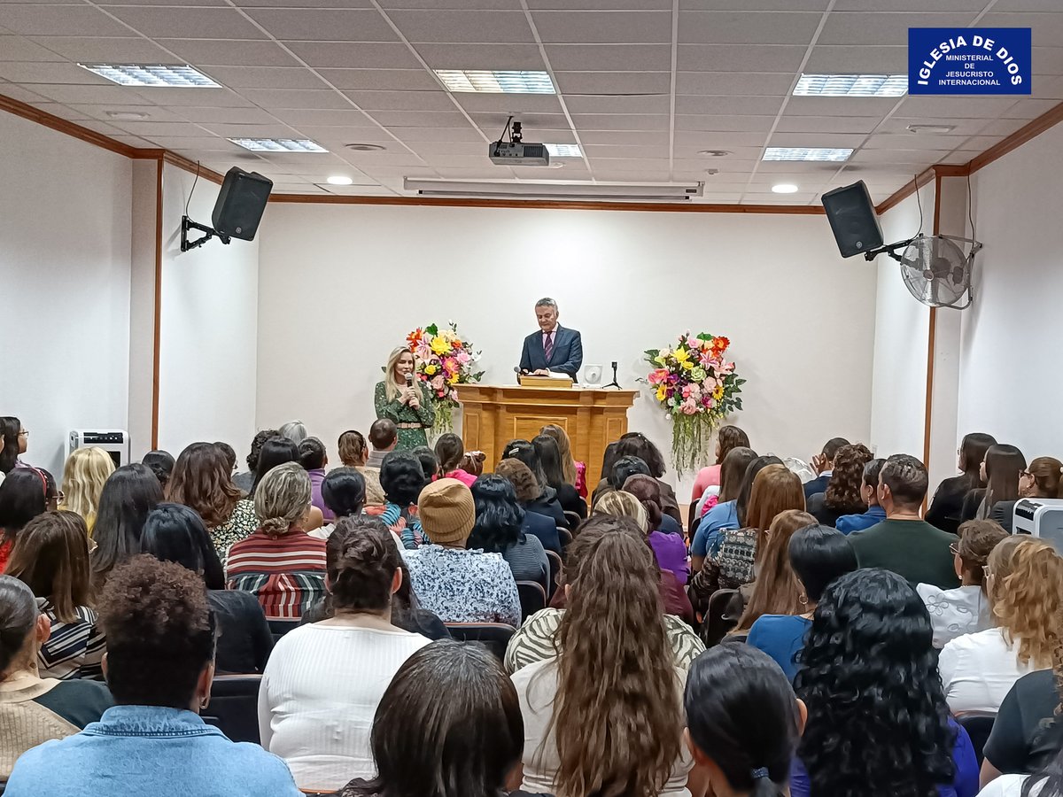 IDMJIoficial's tweet photo. 🇪🇸 Fotos: Visita del Hermano Andrés Carrillo a la Iglesia de Tenerife, España - 1 de febrero de 2024
https://t.co/3SGLjVA4BV

El día Jueves 1 de Febrero de 2024, el Hermano Andrés Carrillo, Supervisor internacional de la Iglesia, y su esposa la Hermana Patricia Ocaña, visitaron la Iglesia en Tenerife, Islas Canarias, España, donde también asistieron creyentes del sur de la isla de Tenerife, aproximadamente 130 creyentes se reunieron ese día en el local de la iglesia que está ubicado al norte de la isla.