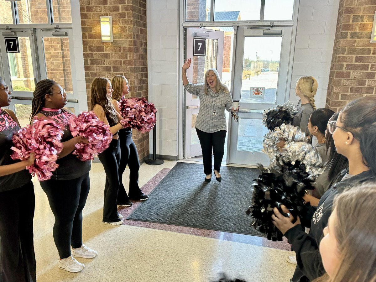 A great day at the 2024 YSD1 Career Fair!

If you missed today’s Career Fair but want to learn more about joining our YSD1 family check out york.k12.sc.us/JoinOurTeam or contact <a href="/York1Jobs/">York 1 Jobs</a>!

#ConnectedasONE #theYORKway #LearnServeGiveasONE