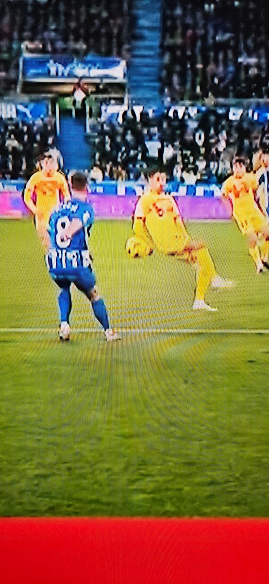 Me hace tanta gracia cuando oigo al Jardinero, al excusas, al que me voy pero me quedo un rato más, a Javier Hdez.  decir que la liga está adulterada y que así es imposible tener opciones... Lo que hay que oír, leer y ver <a href="/jotajordi13/">🏴󠁧󠁢󠁥󠁮󠁧󠁿Jota Jordi🏴󠁧󠁢󠁥󠁮󠁧󠁿</a>