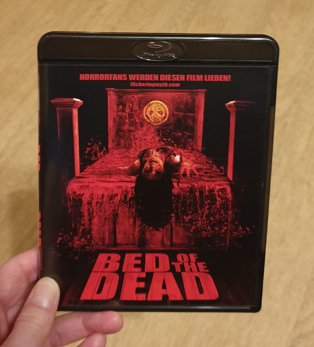 TanjaStrutzl's tweet photo. #BedOfTheDead is a great movie. The story is about 4 people who want to spend a night in an king size bed in a hotel,but the mood quickly changes when they try to leave it & realize that this is their death sentence,because if they put a foot on the ground they die a cruel death. https://t.co/su4MH6UxAd