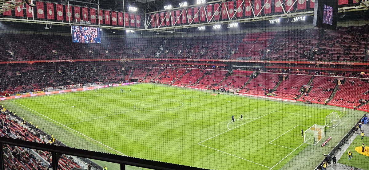 Zoals altijd,,, #awaydays #ajapsv