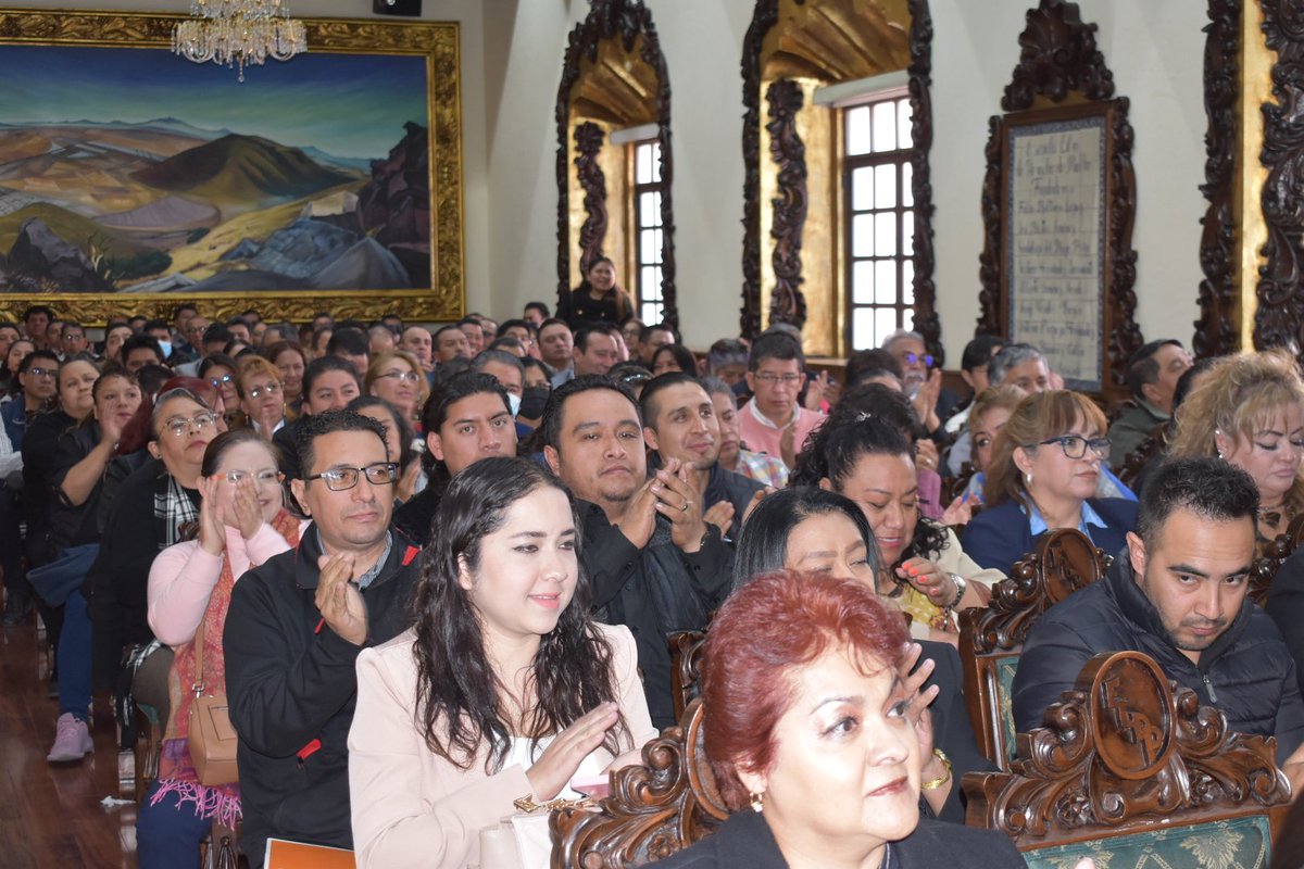 soylizmedranooo's tweet photo. #Capacitan a líderes sindicales de  @CTMPuebla. Con gran éxito concluye el PRIMER CURSO DE  DERECHO LABORAL "Inicio y Obligaciones de la Relación Laboral"  impartido por la  @ELDPuebla 🎓⚖ Capacitando a líderes sindicales en temas clave para promover mejores ambientes laborales https://t.co/86oNELo5z6