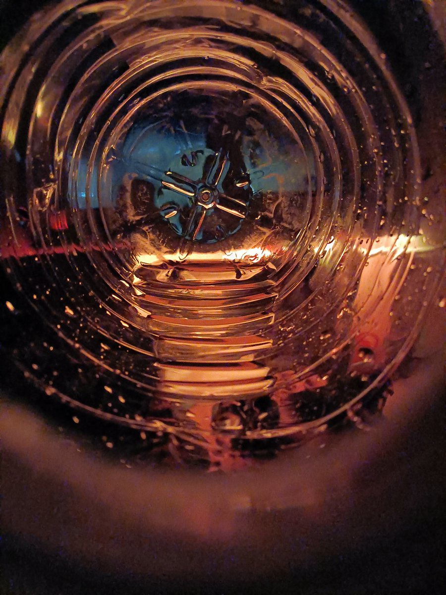 iskorka_sofiyka's tweet photo. Bottle + LED streamer with Ali = new wallpaper for all social networks https://t.co/PD20MJseU0