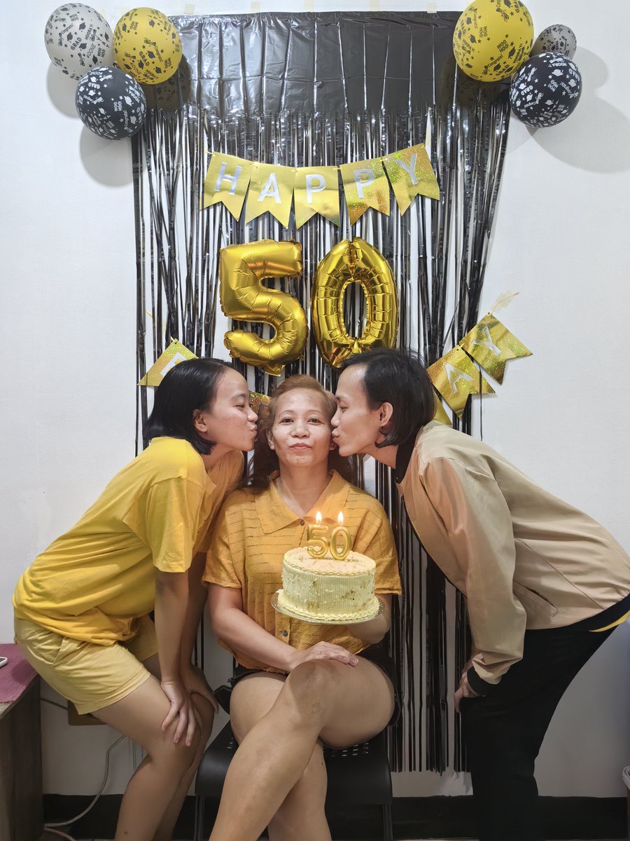 emlim18's tweet photo. Golden Year! I love you big time. #MamasCaresTheBest https://t.co/wCC35Fziat