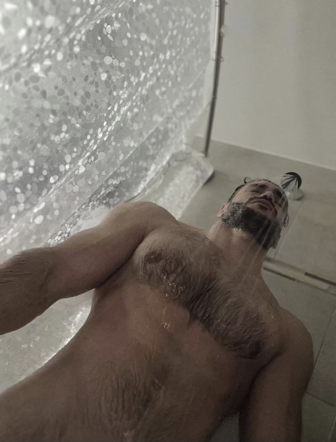 mostafa.rok on X: Today its 40% best offer t.coXsIuLR8odl  t.coOr9qbQg4MN  X