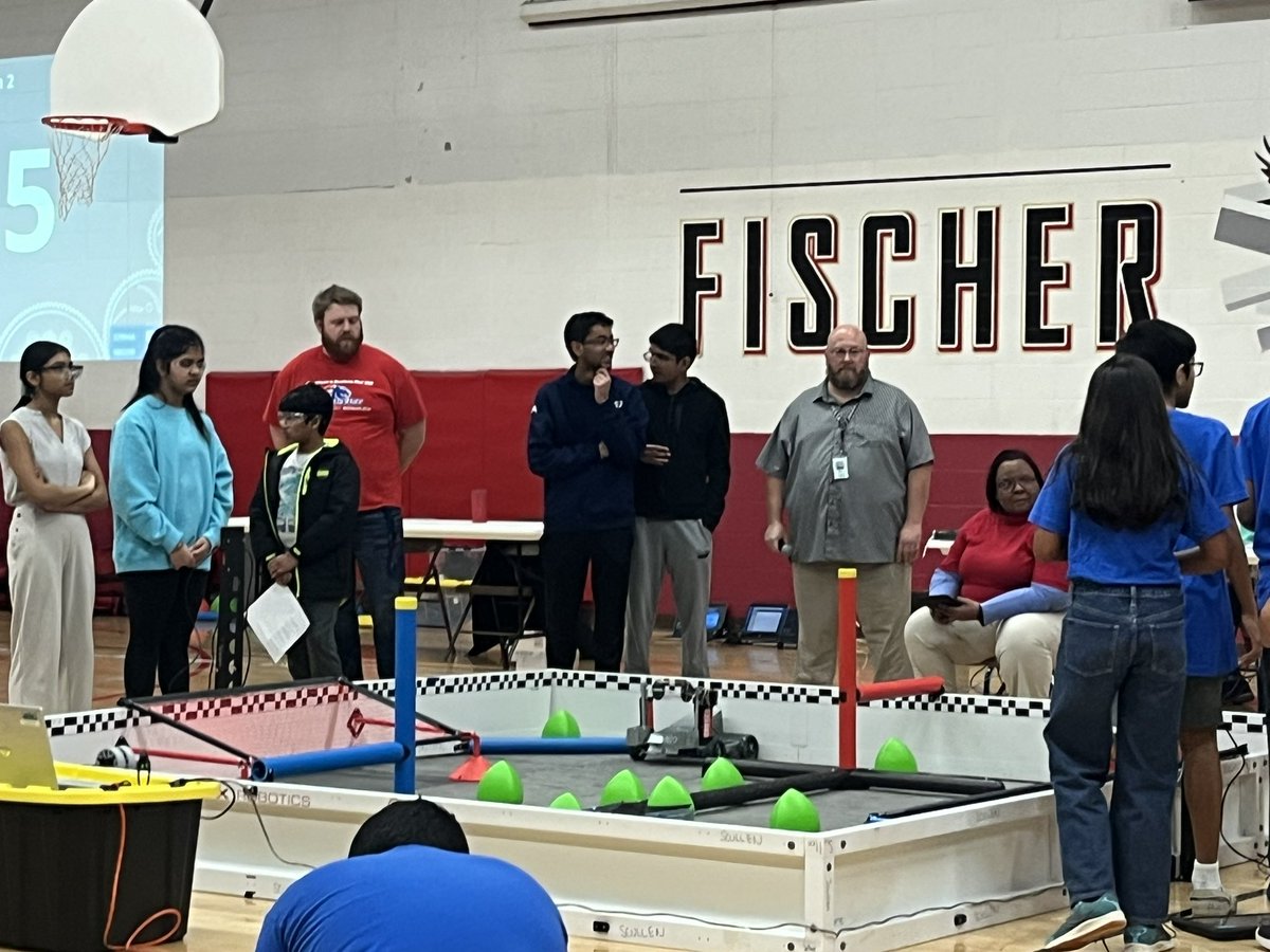 Scullen MiddleSchool (@scullensharks) on Twitter photo Another great day for a Vex Robotics competition. Thank you <a href="/FischerMiddle/">FischerMiddleSchool</a> for hosting. Another great day for a Vex Robotics competition. Thank you <a href="/FischerMiddle/">FischerMiddleSchool</a> for hosting.