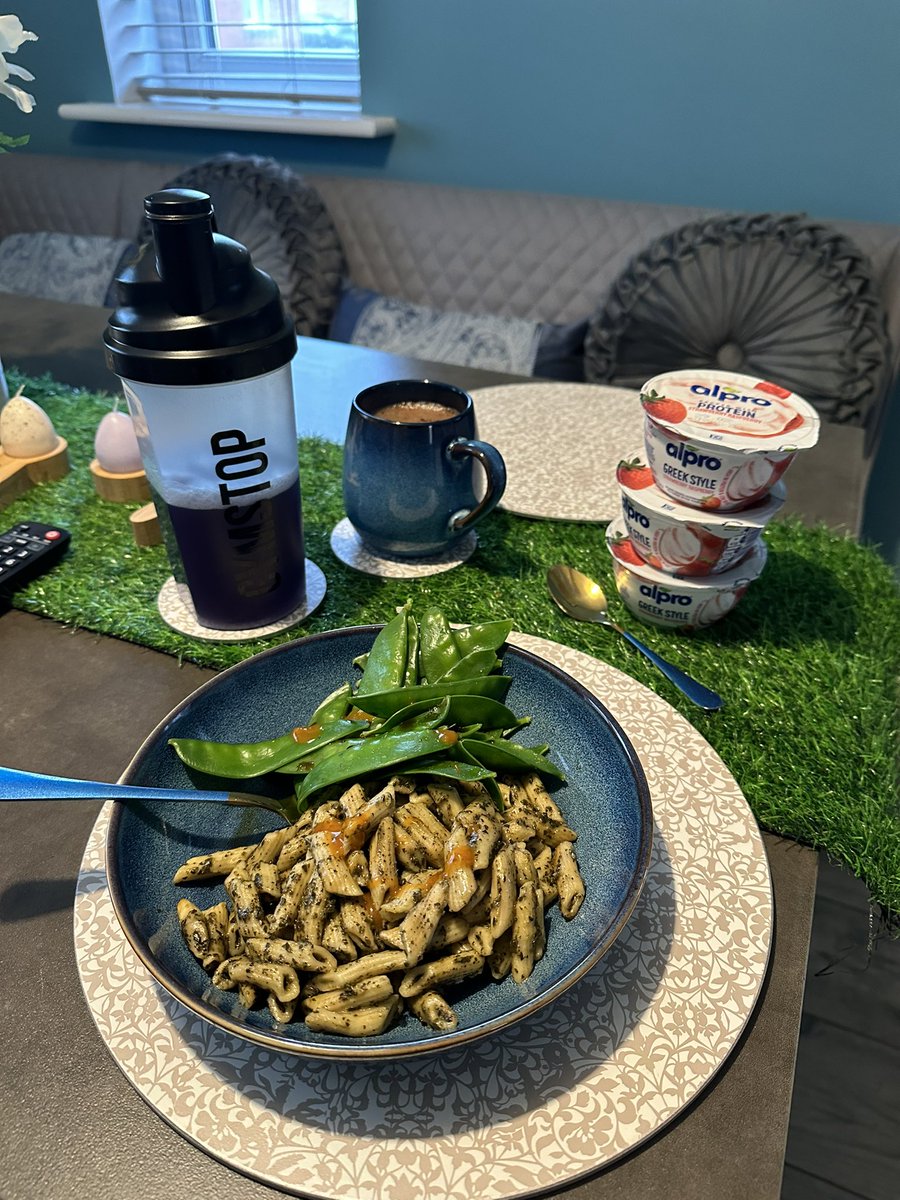 Miss Budding tweet media