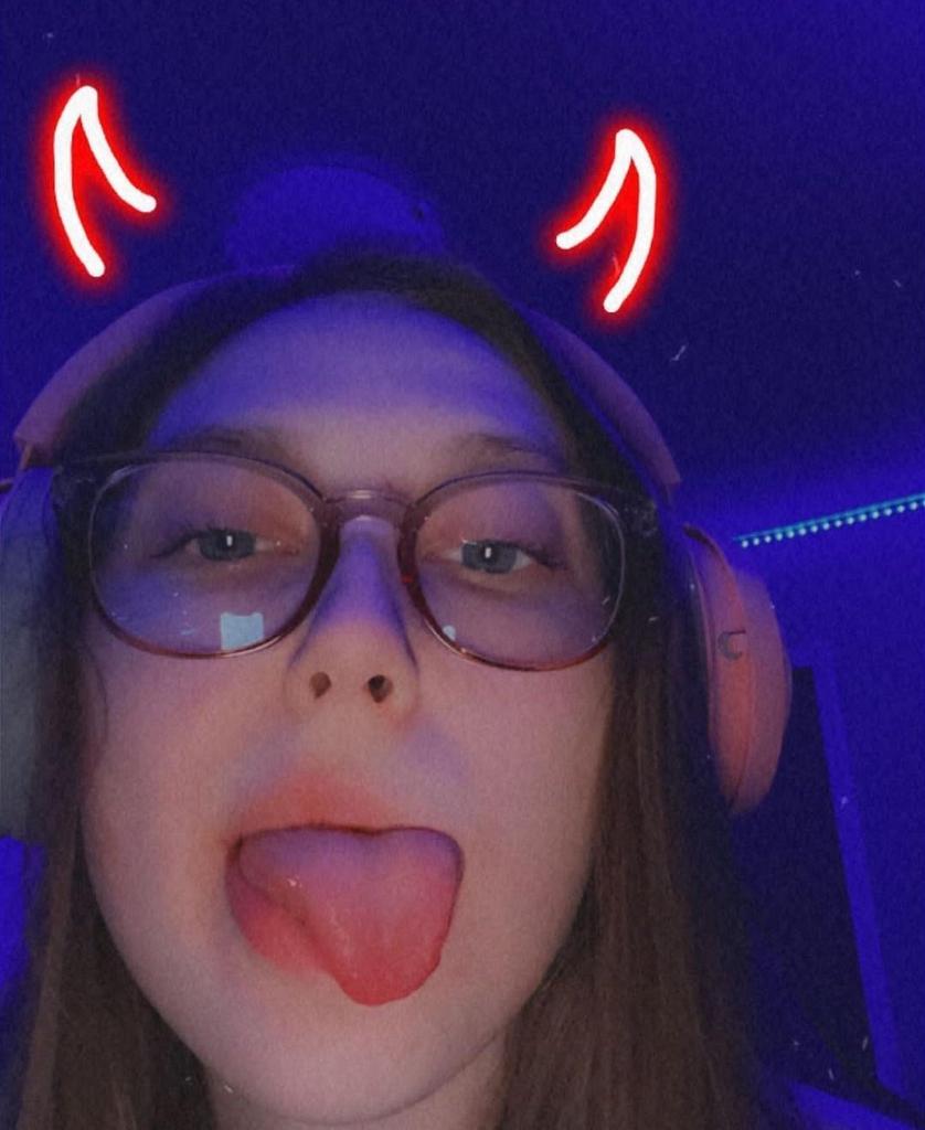 LiaCecilia19's tweet image. RT si tu veux voir tout mon corps 😋