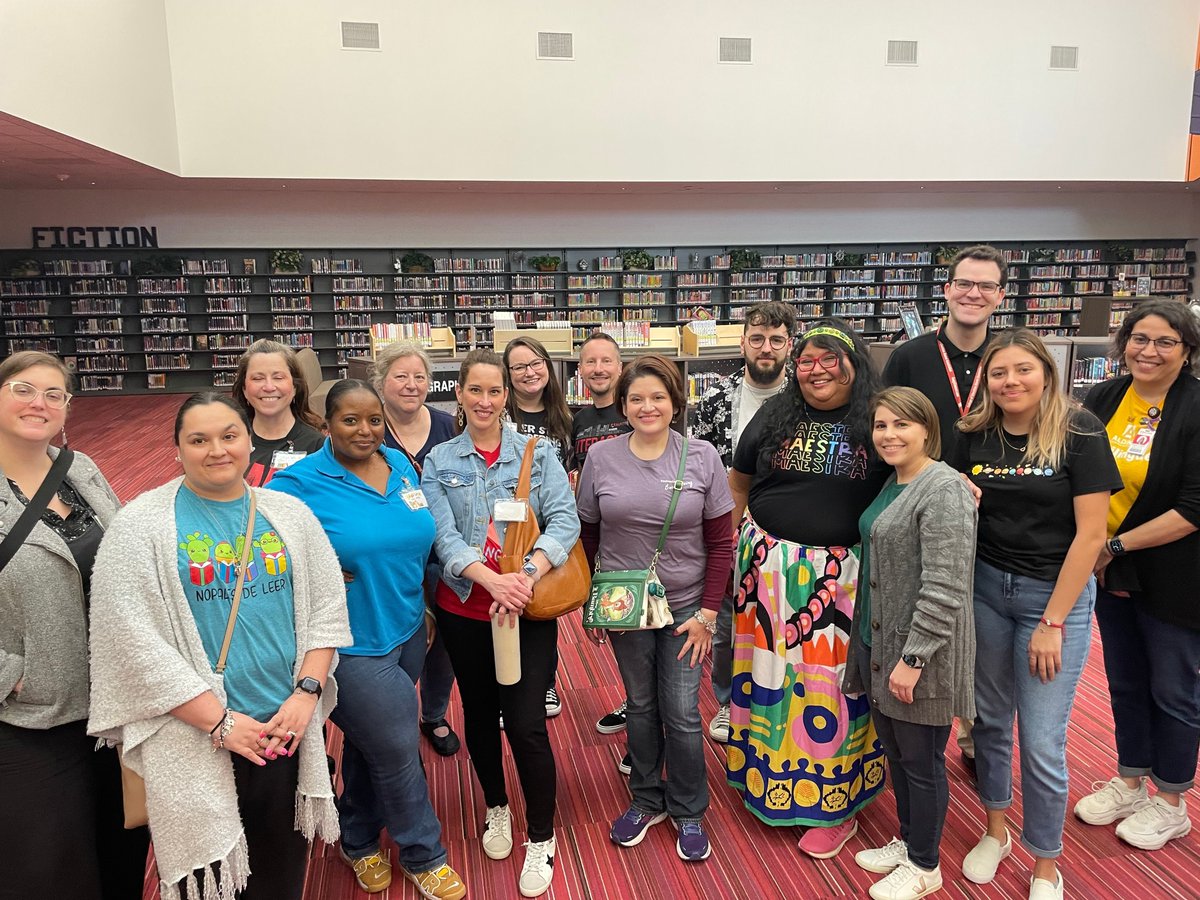 #BookwormHouston was a success!!! Thank you so much to @BlueWillowBooks, @AldineISD, @Aldinelibraries, our amazing authors and illustrators, volunteers, and all the families and teachers that came out today!