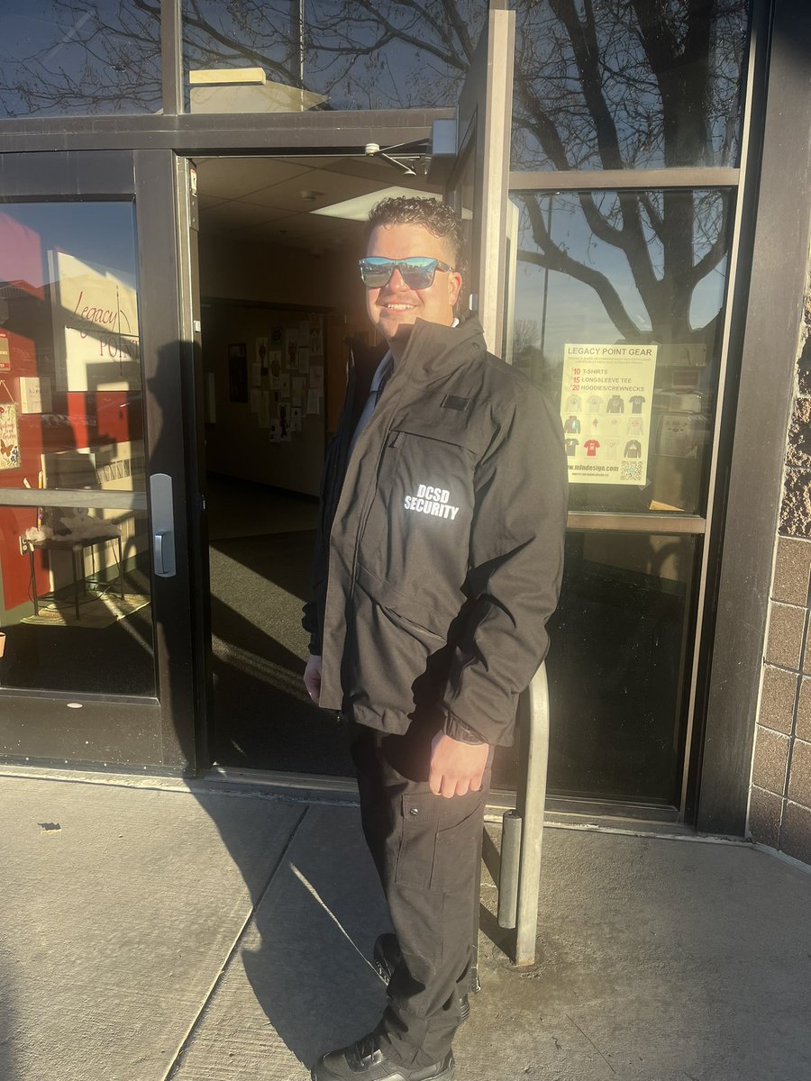 LPELeaders's tweet photo. We would like to introduce our new Campus Security Specialist Mr. Bayley! Mr. Bayley is a familiar face around LPE but will now be adding an additional level of security for our students, staff and parents. https://t.co/0qlJ8PTi1l