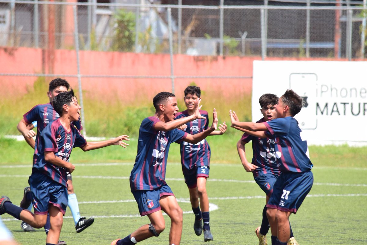 LaAcademiaMSC's tweet photo. #LigaPremiumAfem🏆 | #Sub14

¡𝓢𝓞𝓜𝓞𝓢 𝓒𝓐𝓜𝓟𝓔𝓞𝓝𝓔𝓢! 🥳👏🏻
  
#MonagasSC 2-1 #AFIClemant
⚽ 25' - Adrián Colmenares
⚽ 51' - Andrés Bontemps

📸 @felixmb19

#Final
#ForjandoGuerreros⚔️
#OrgulloAzulgrana 🔵🔴 https://t.co/hcos1EBbWi