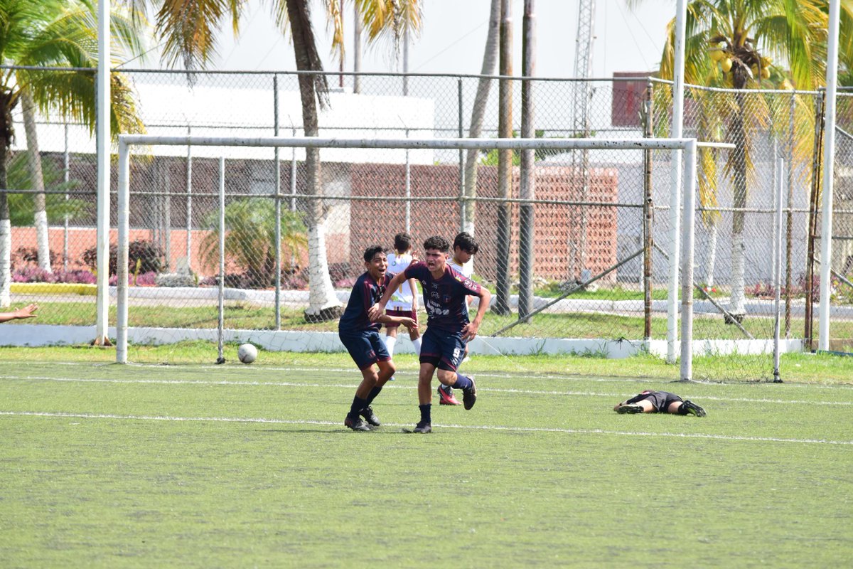 LaAcademiaMSC's tweet photo. #LigaPremiumAfem🏆 | #Sub14

¡𝓢𝓞𝓜𝓞𝓢 𝓒𝓐𝓜𝓟𝓔𝓞𝓝𝓔𝓢! 🥳👏🏻
  
#MonagasSC 2-1 #AFIClemant
⚽ 25' - Adrián Colmenares
⚽ 51' - Andrés Bontemps

📸 @felixmb19

#Final
#ForjandoGuerreros⚔️
#OrgulloAzulgrana 🔵🔴 https://t.co/hcos1EBbWi