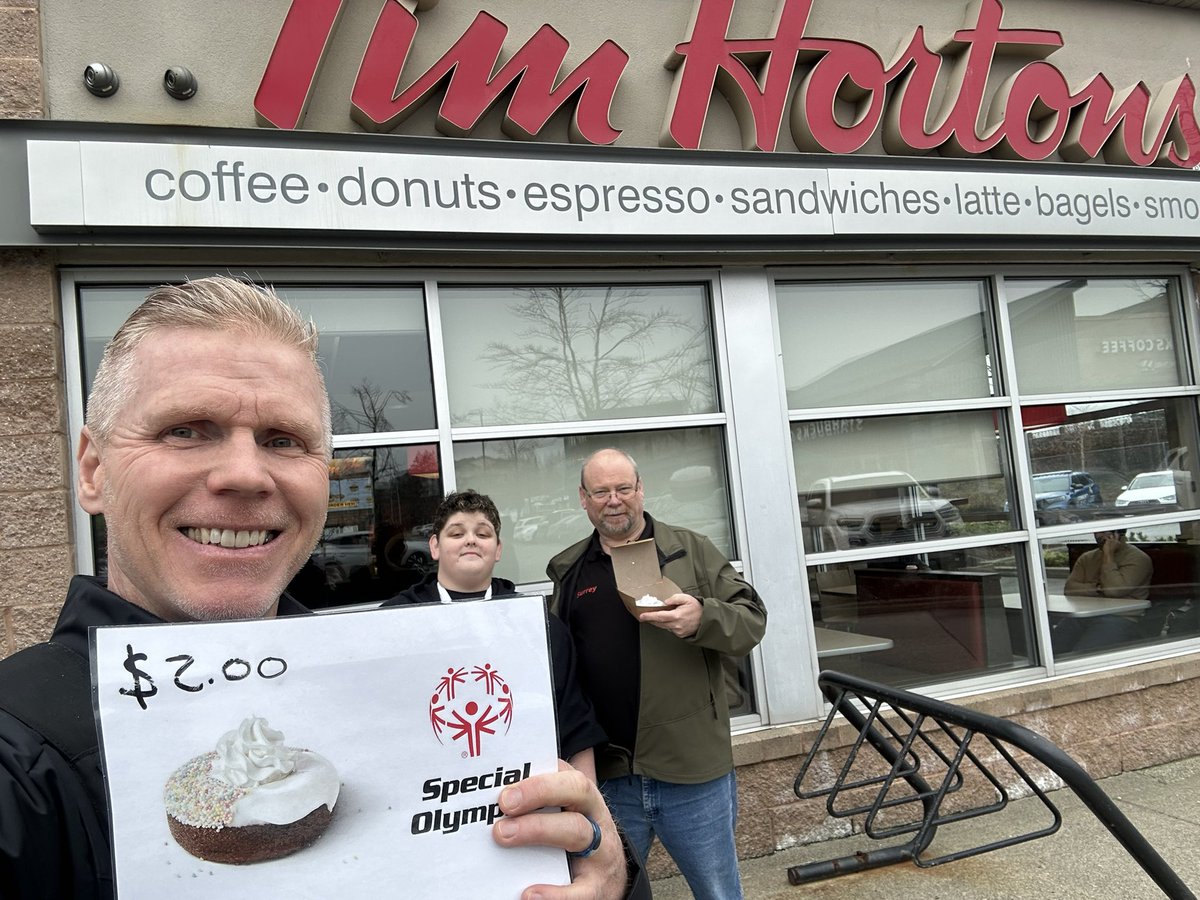 daleq2075's tweet photo. Day #2 for the C1st Unit supporting @sobcsociety @TimHortons Southpoint Exchange in Surrey. Coach Miriam and I will be here until 2 pm raising money for these great athletes. #C1stunit #Sobc #community #copwhocares ποΈ https://t.co/KKRHSLtDiV