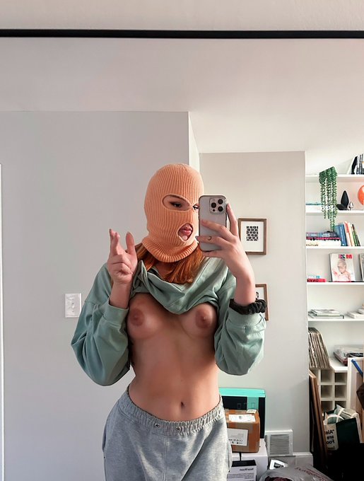 put 'em up https://t.co/nwVfcLO24J