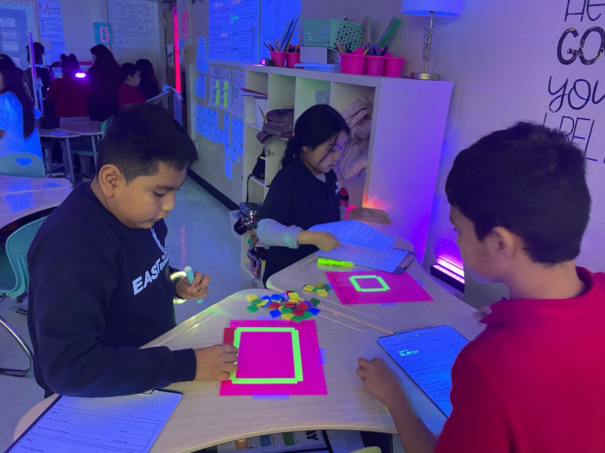 Area and perimeter glow party! This is just another example of why East is such a special
place! <a href="/AGHoulihan/">Andrew G. Houlihan</a> <a href="/Renee_McKinnon1/">𝓡𝓮𝓷𝓮𝓮 𝓜𝓬𝓚𝓲𝓷𝓷𝓸𝓷, 𝓔𝓭.𝓓.💫</a> <a href="/UCPSNC/">Union County Public Schools</a> <a href="/DennyFerguson2/">Denny Ferguson</a>