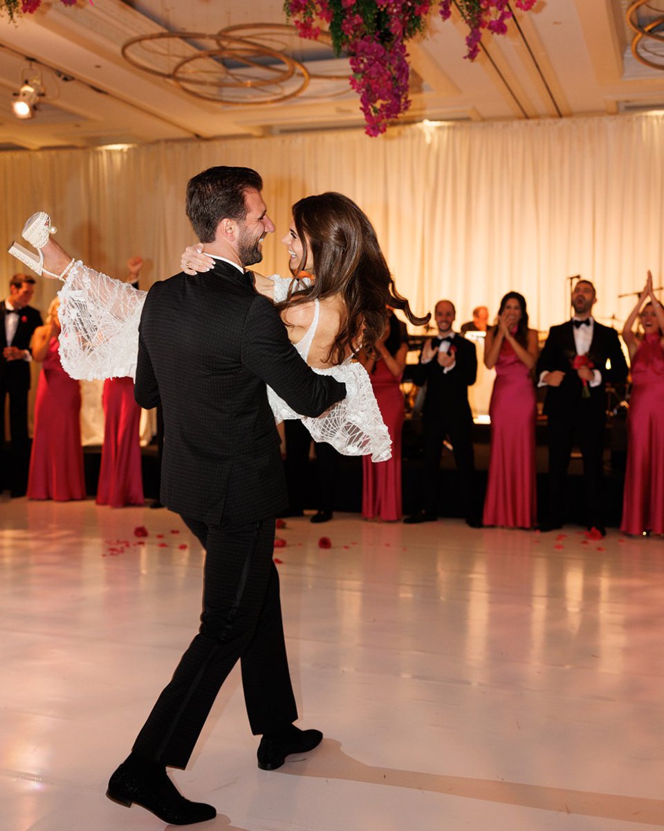 FSChicago's tweet photo. Love is in the air, and we're thrilled to celebrate the magic of #FSWeddings this February! Join us throughout the month as we highlight the romance and joy brought to our Hotel with each merry matrimony. https://t.co/RRUMtirrGJ