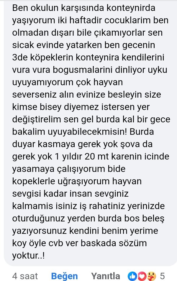 HemRazi's tweet image. Bir depremzede konteynırda başıboş itler yüzünden ne eziyetler çekiyor okuyun.  

Bu adamlar bu durumdayken
birileri başıboş itlere deprem bölgesi için yal toplama kampanyası yapıyorlar. 

Utanırsınız diye paylaşıyorum yetkililer, utanırsınız diye !

#KöpekTerörü